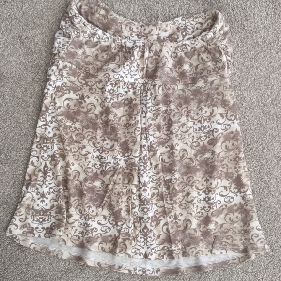 Flowy tube top shirt - Picture 2 of 6